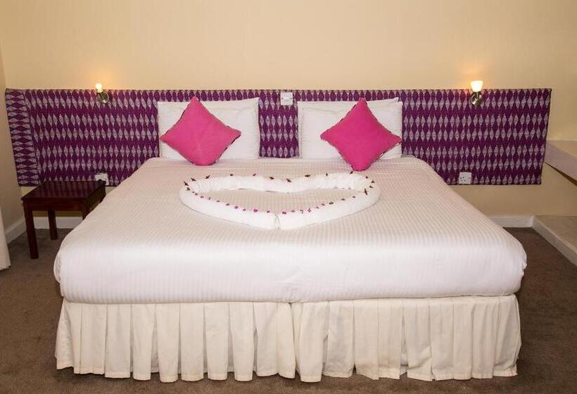 اتاق استاندارد, Thayu Farm