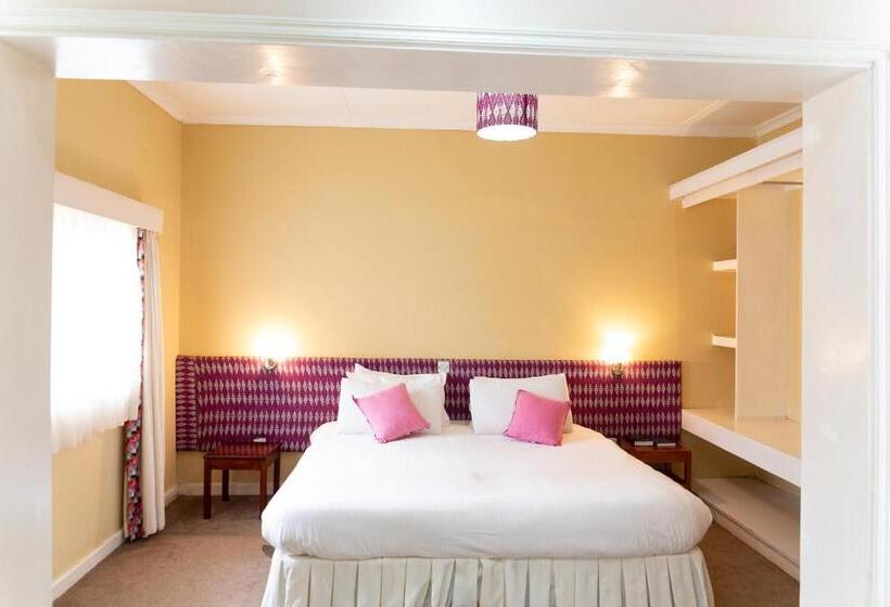 اتاق استاندارد, Thayu Farm