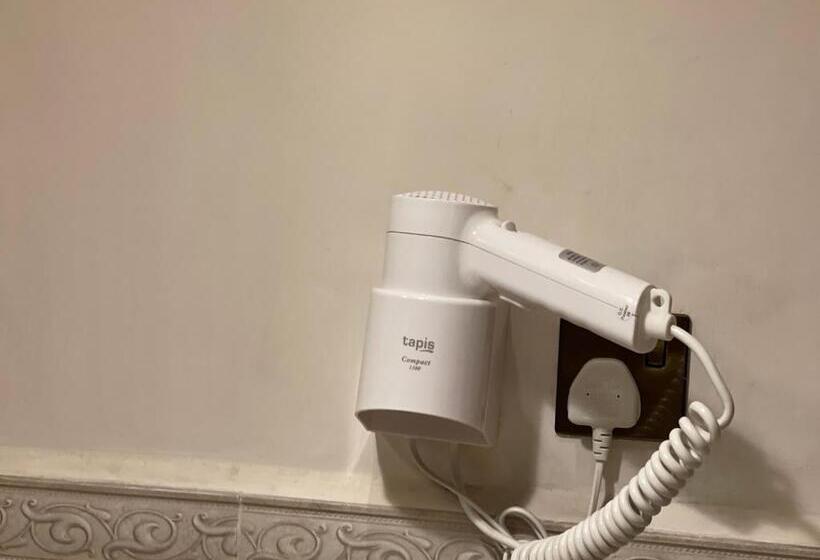 اتاق لوکس, Midland Hotel Nakuru