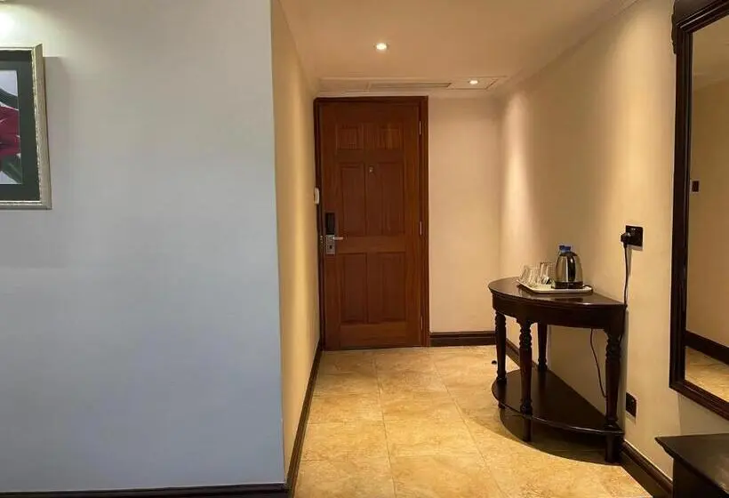 سوییت اجرایی, Midland Hotel Nakuru