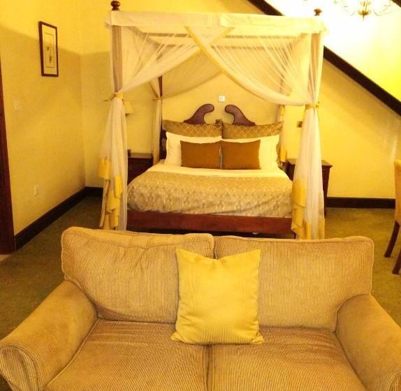 سوییت جونیور, Midland Hotel Nakuru
