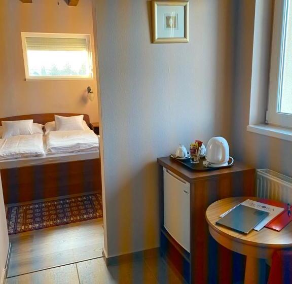 اتاق استاندارد, Aurora Panzió