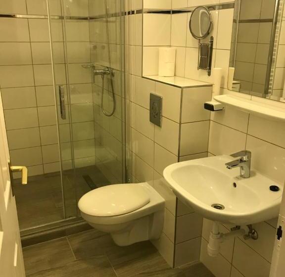 آپارتمان لوکس 1 خوابه, Aurora Panzió