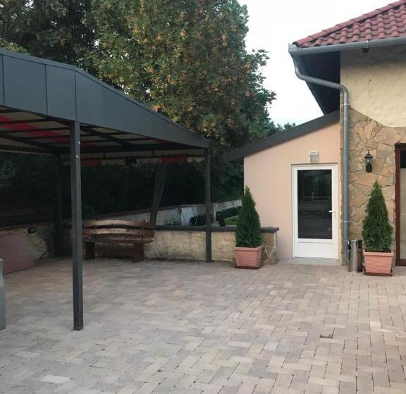 آپارتمان لوکس 1 خوابه, Aurora Panzió