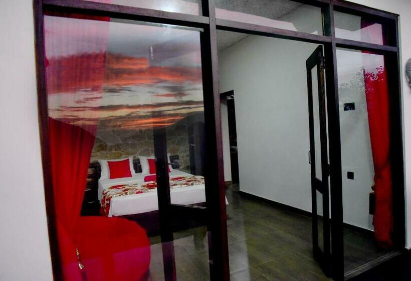 Pokój Standard Widok Góry, Romance In Ella