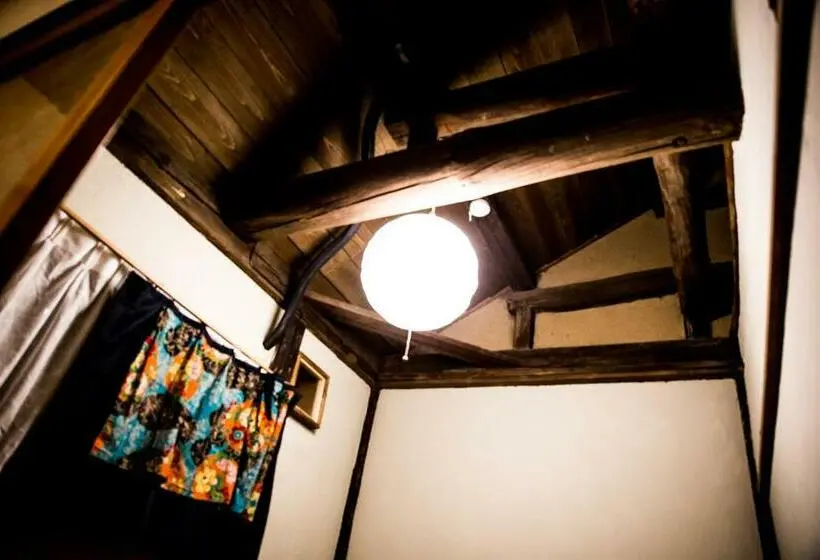Standard-huone Jaettu Kylpyhuone, Dot Hostel Nagano