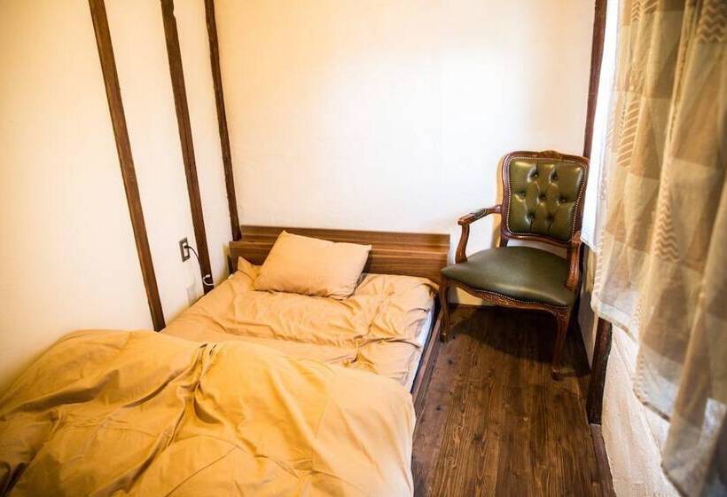 Quarto Estandar Individual Banheiro Compartilhado, Dot Hostel Nagano