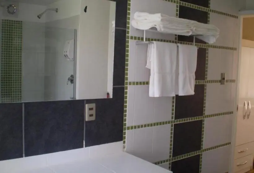 سوییت, Bolivian Rooms & Suites