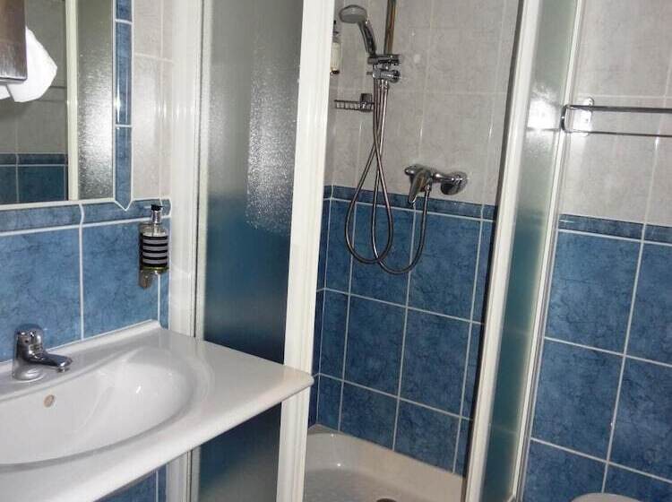 スタンダードルーム, De France