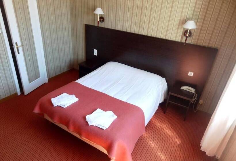 スタンダードルーム, De France