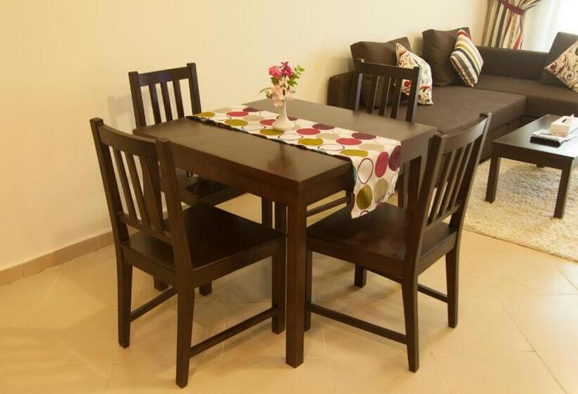 سوییت جونیور با چشمانداز استخر, Elite Residence & Aqua Park