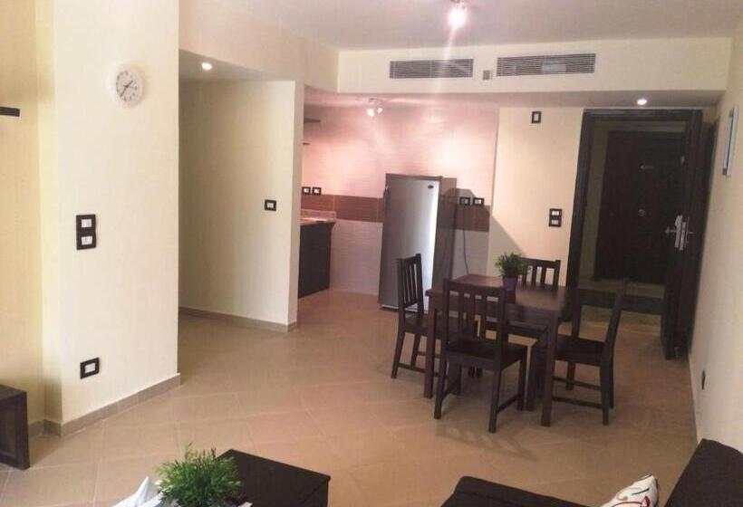 سوییت جونیور با چشمانداز استخر, Elite Residence & Aqua Park