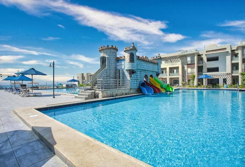 سوییت جونیور با چشمانداز استخر, Elite Residence & Aqua Park
