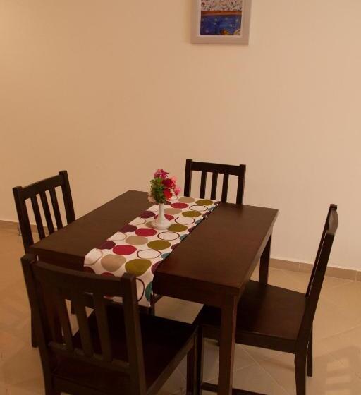 سوییت جونیور با چشمانداز استخر, Elite Residence & Aqua Park