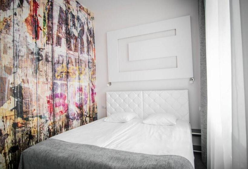 اتاق استاندارد با بالکن, Homelike