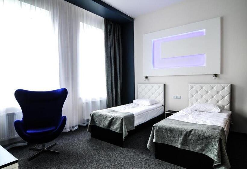 اتاق کلاس بیزنس, Homelike