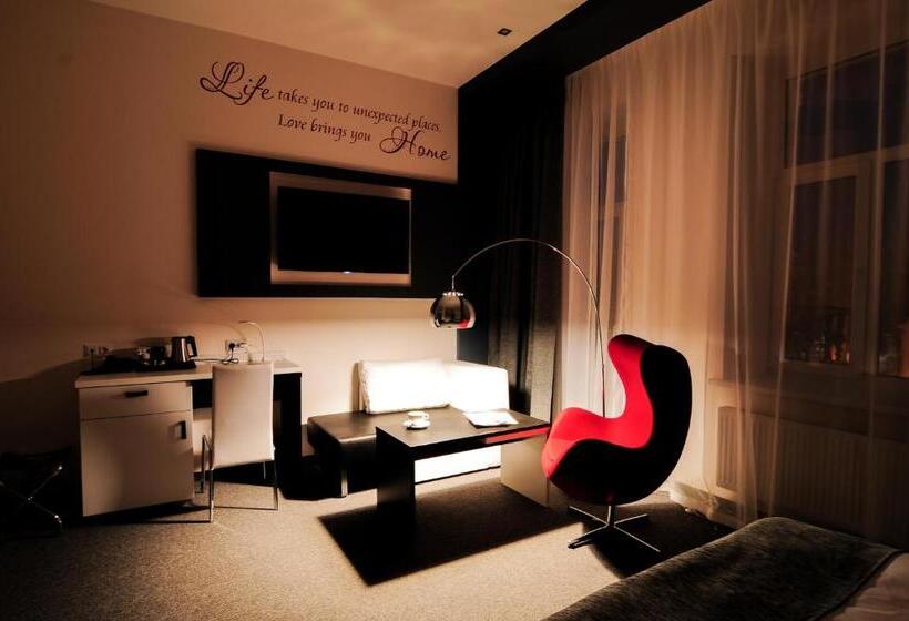 اتاق کلاس بیزنس, Homelike