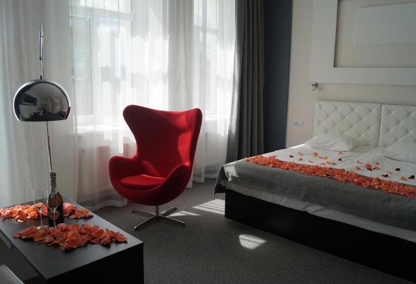 اتاق کلاس بیزنس, Homelike