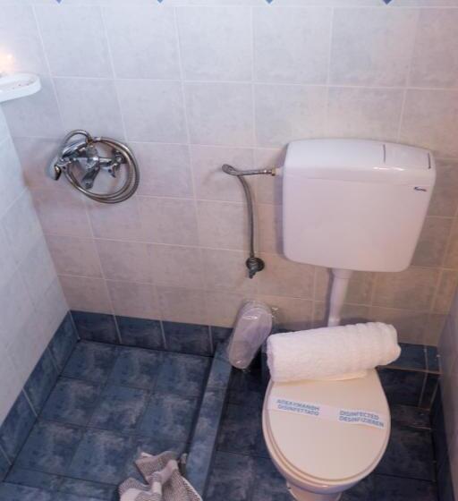 חדר סטנדרט לארבעה, Act Art Skiathos