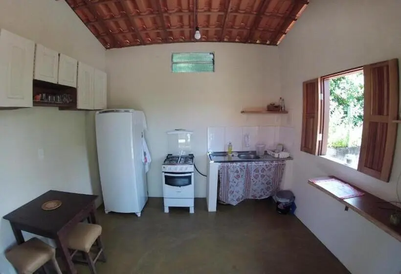 بانگلوی استاندارد, Family Guest House