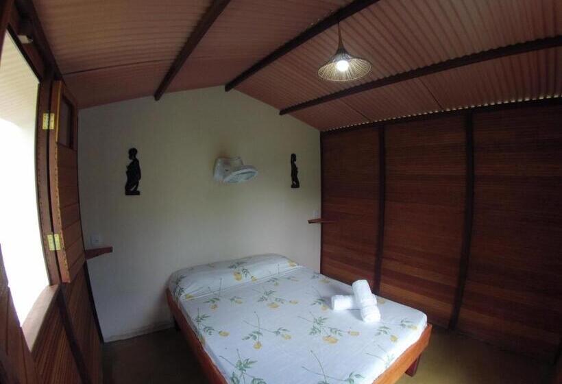 بانگلوی استاندارد, Family Guest House