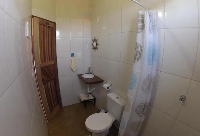 اتاق استاندارد چهار تخته, Family Guest House
