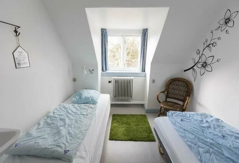 スタンダードルーム, Fredensborg Vandrerhjem, I Kongens Baghave