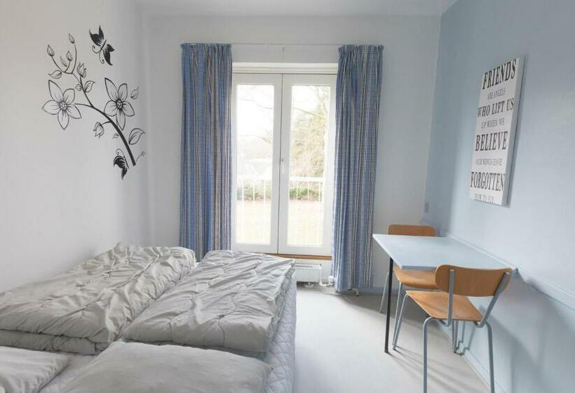 スタンダードルーム, Fredensborg Vandrerhjem, I Kongens Baghave