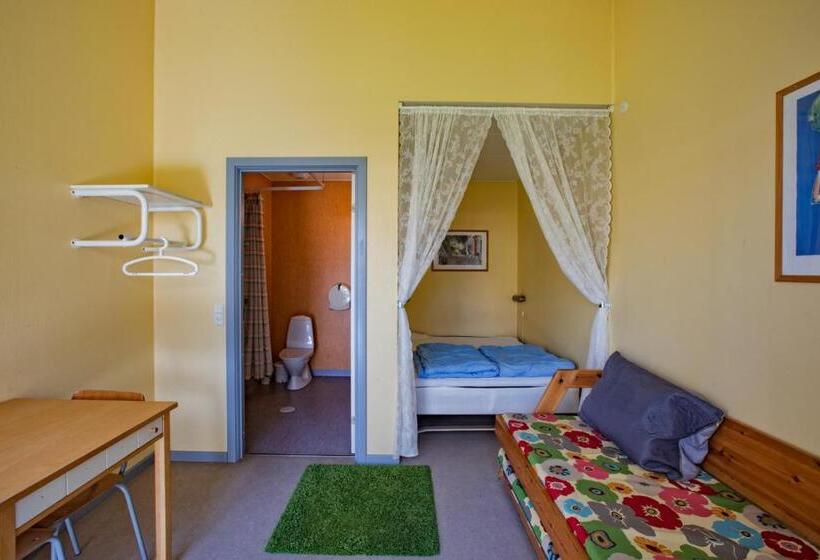 ファミリールーム, Fredensborg Vandrerhjem, I Kongens Baghave