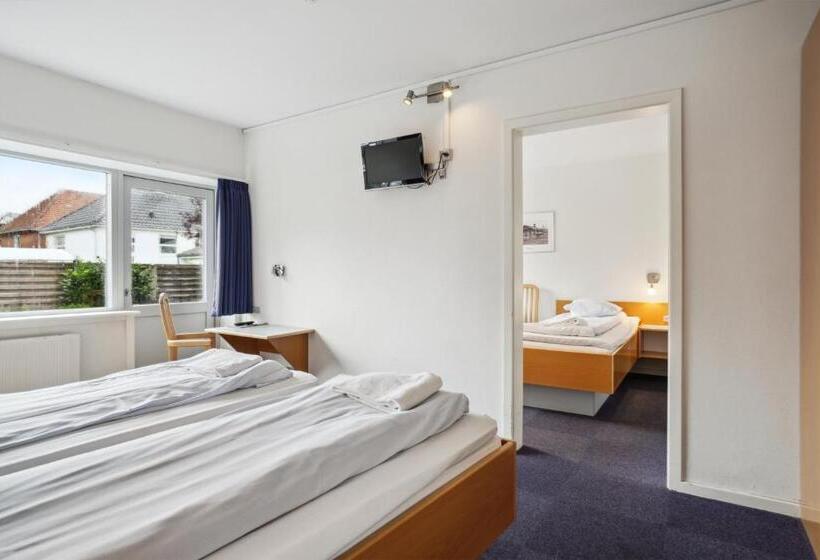 Четырехместный Номер Стандарт, Bb Hotel Frederikshavn Turisthotellet