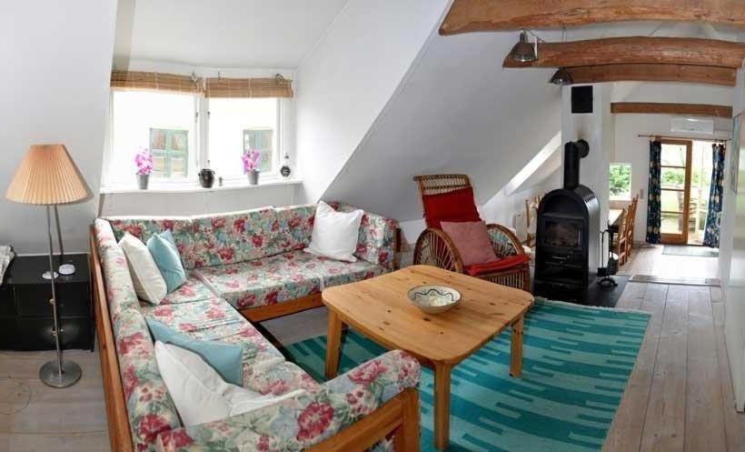 דירת שני חדרים, Danchelshus