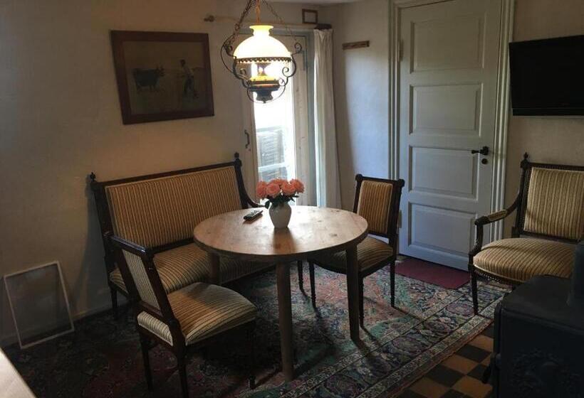 דירת חדר בקומת קרקע, Danchelshus