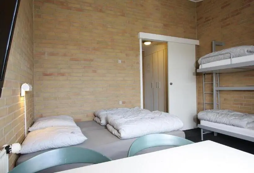 Standard Neljän Hengen Huone, Danhostel Fredericia