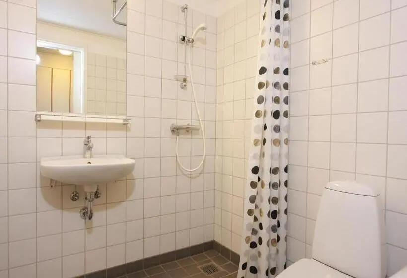 Standard Yhden Hengen Huone, Danhostel Fredericia