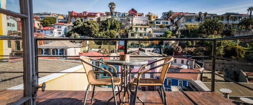 Suite with Terrace, La Galería B&b