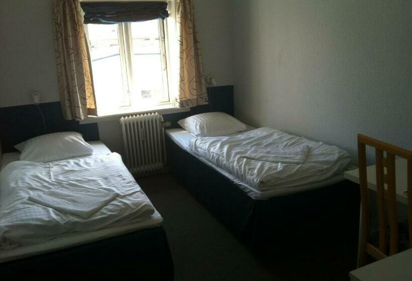 חדר סטנדרט חדר אמבטיה משותף, Det Lille