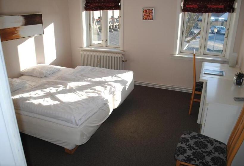 חדר סטנדרט, Det Lille