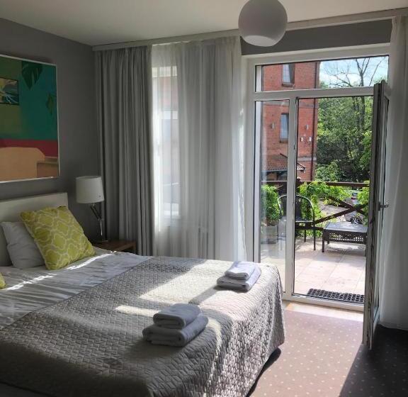 شقة غرفة نوم واحدة مزودة بشُرفة, Dom Młynarza