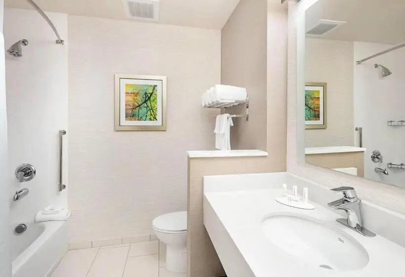 Standard-huone King-vuode, Fairfield Inn & Suites By Marriott North Bergen