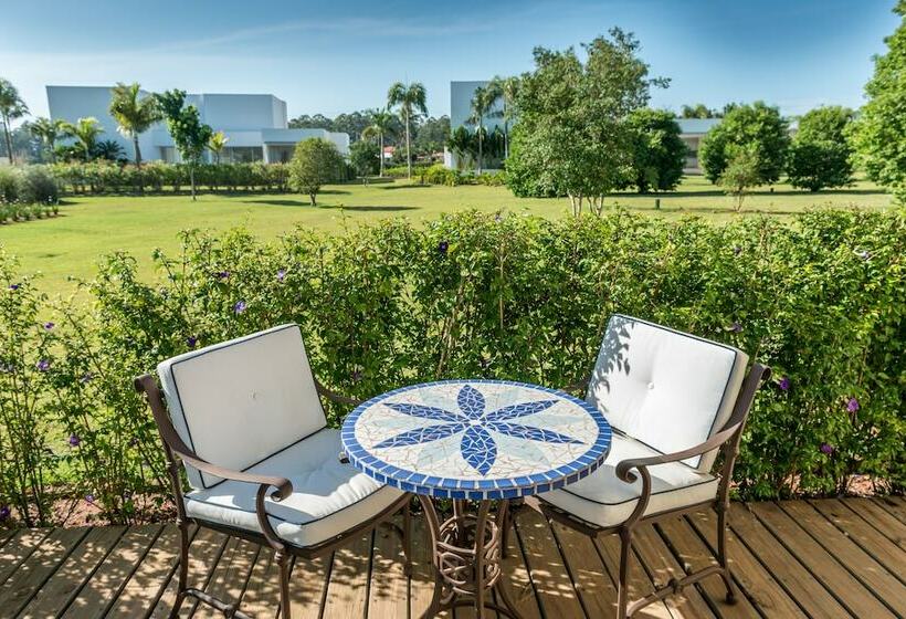 家庭间, Green Village Hotel E Restaurante