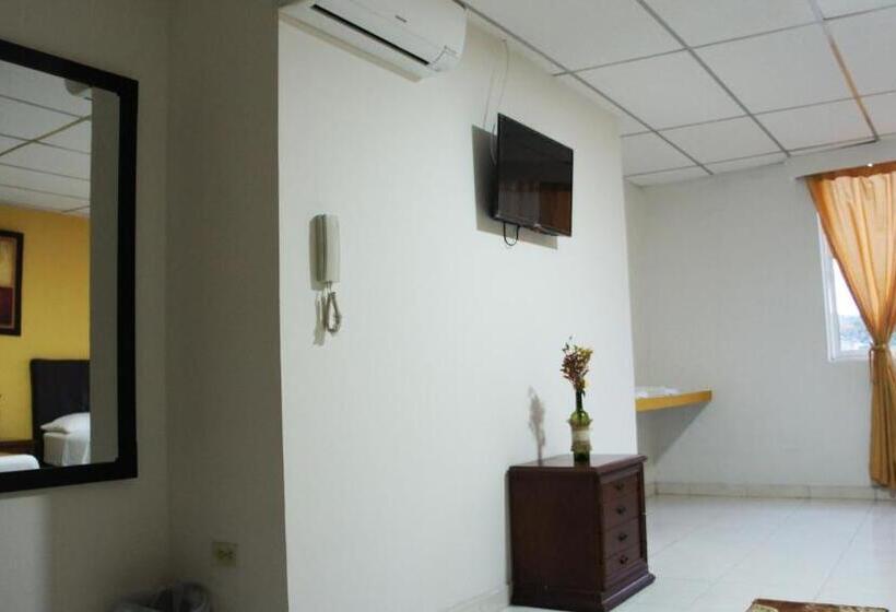 חדר משפחתי, Parque Del Perro