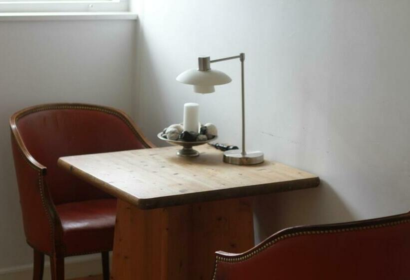 스탠다드 룸, Stege Nor