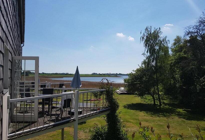 스탠다드 발코니 룸, Stege Nor