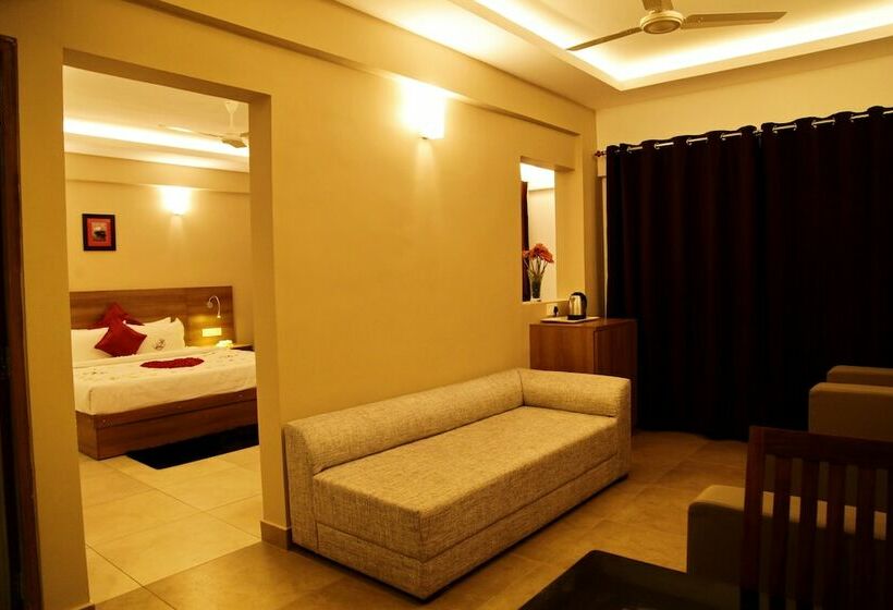 Executive Suite, The Munnar Queen