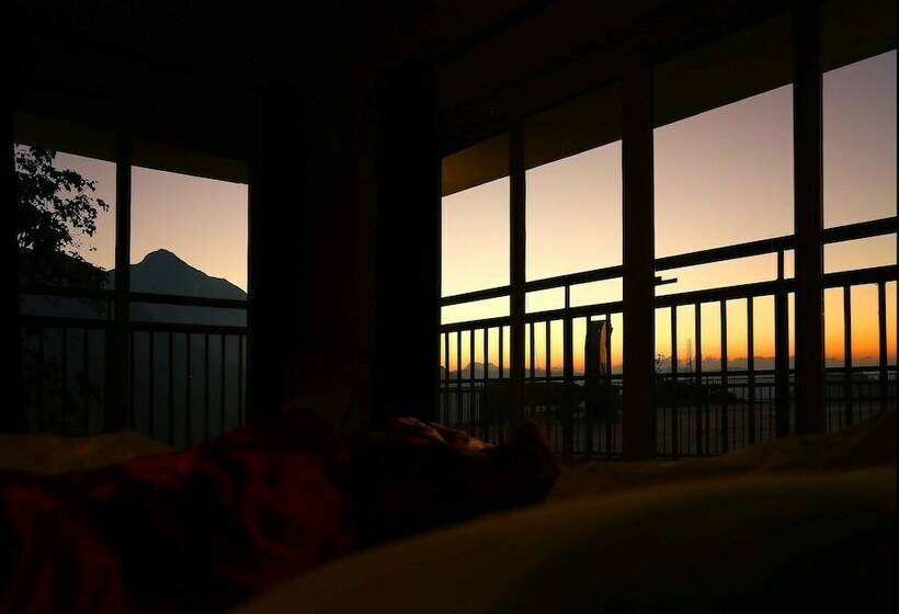 Executive Suite, The Munnar Queen