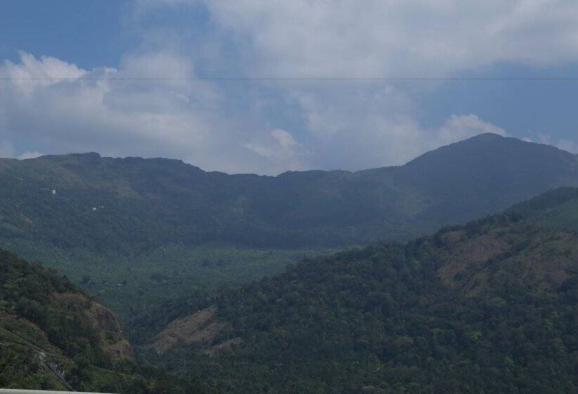 Executive Suite, The Munnar Queen