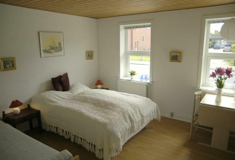 Cameră Standard cu Baie Comună, Nr. Nebel Overnatning Hostel