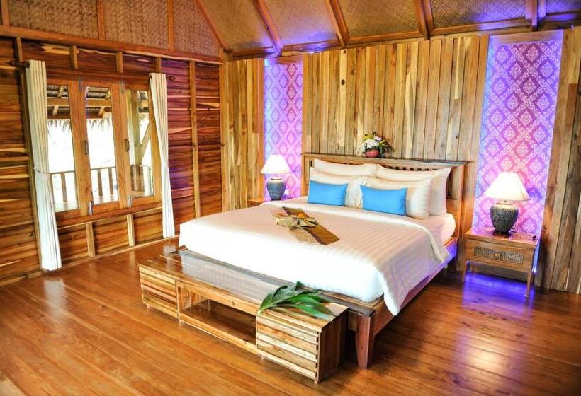 בונגלו משפחתי, Phi Phi Phu Chalet Resort