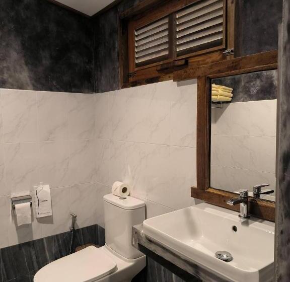 Bungalow Standard 2 Bedrooms Garden View, Phi Phi Phu Chalet Resort