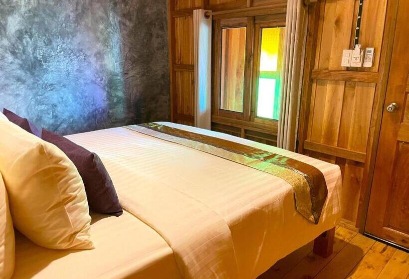 Bungalow Standard 2 Bedrooms Garden View, Phi Phi Phu Chalet Resort